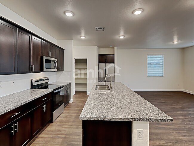 Building Photo - 306 Timber Kate Pl