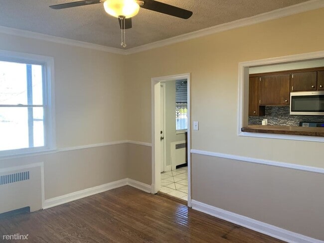 Building Photo - 3 br, 2.5 bath House - 3814 Dolfield Ave