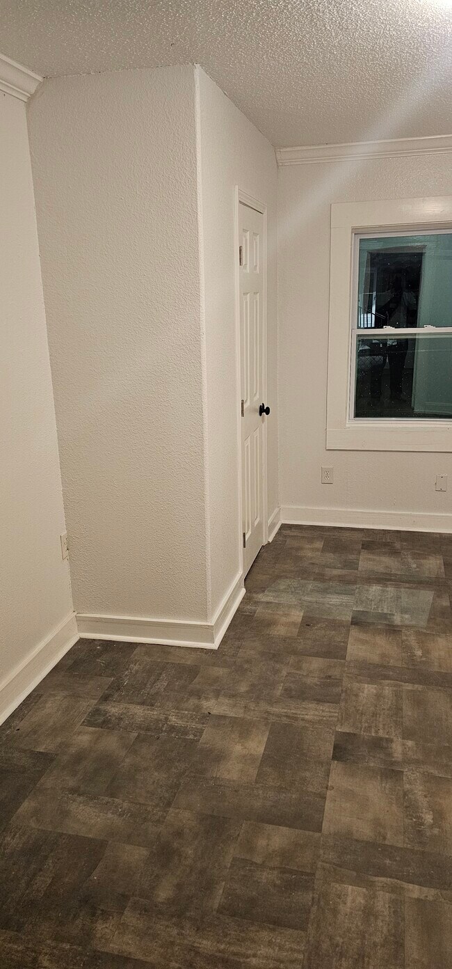 Foto del edificio - 1366 Ave A