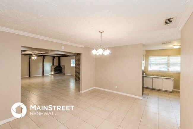 Building Photo - 10655 Tulsa Rd