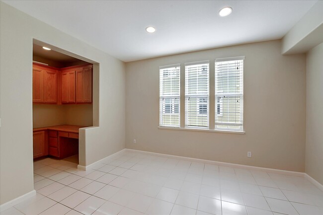 Foto del edificio - 4516 Lick Mill Blvd