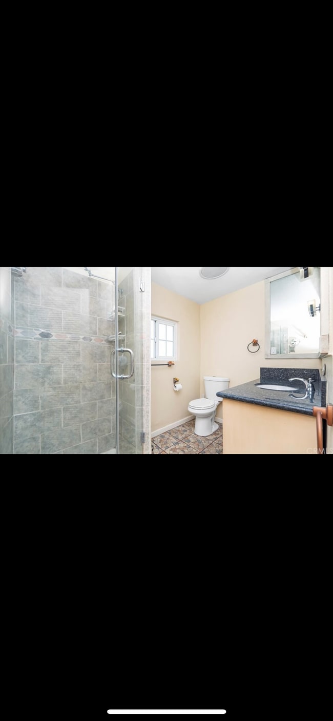 Building Photo - 10803 Saticoy St