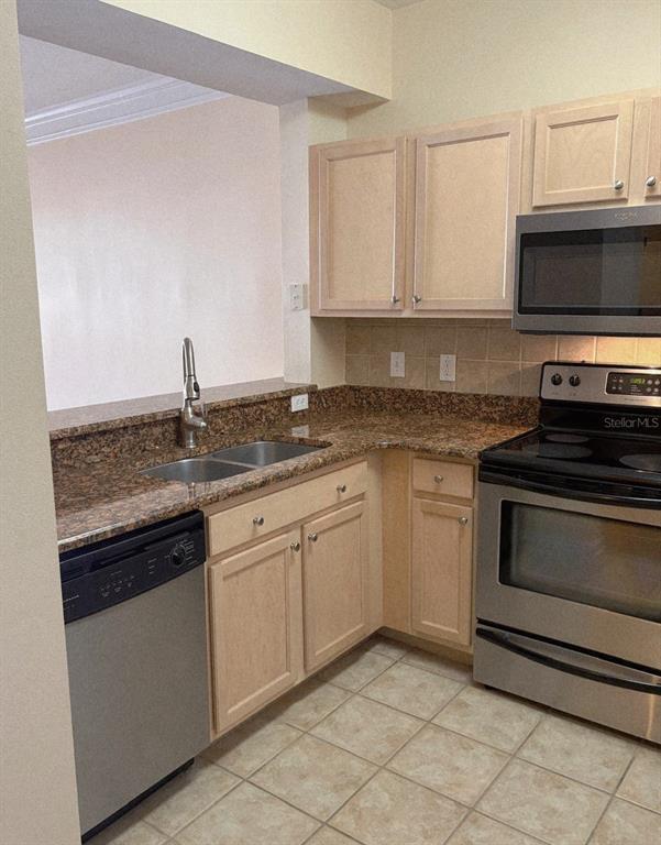 Foto del edificio - 12837 Madison Pointe Cir