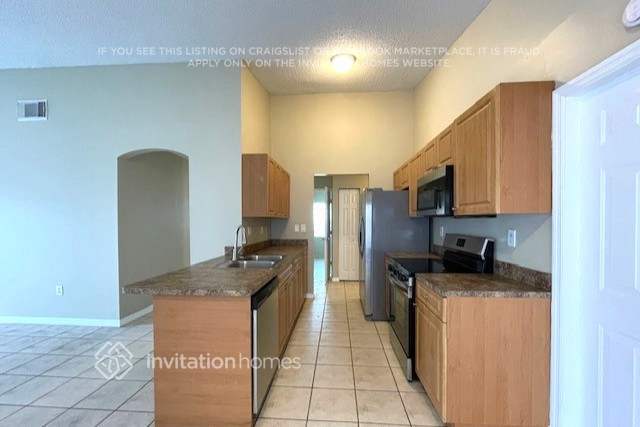 Building Photo - 8410 SW 157th Ct