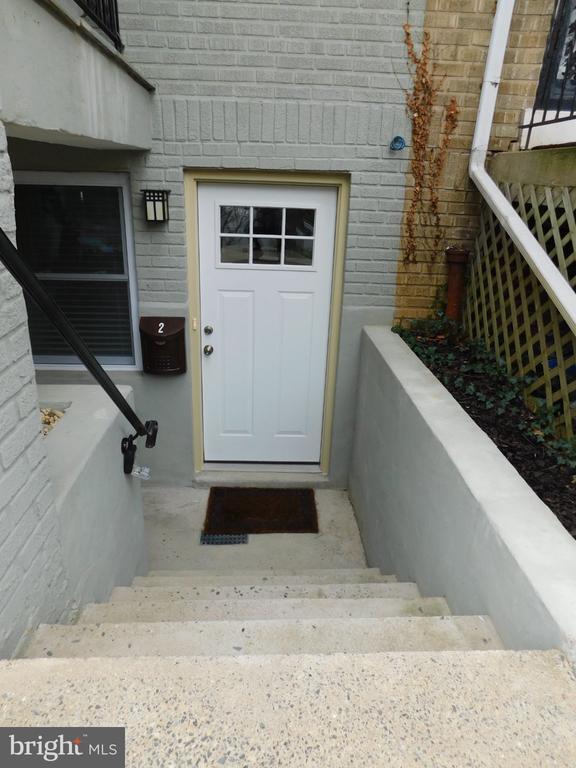 Foto del edificio - 308 Webster St NW
