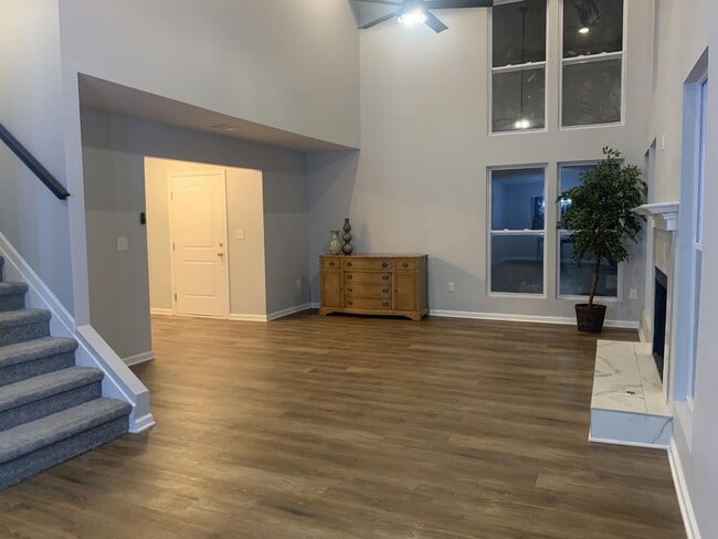 Building Photo - 924 Chapman Cir