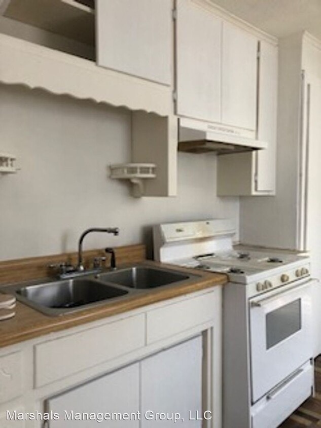 Building Photo - 2 br, 1 bath House - 3911 Birnie