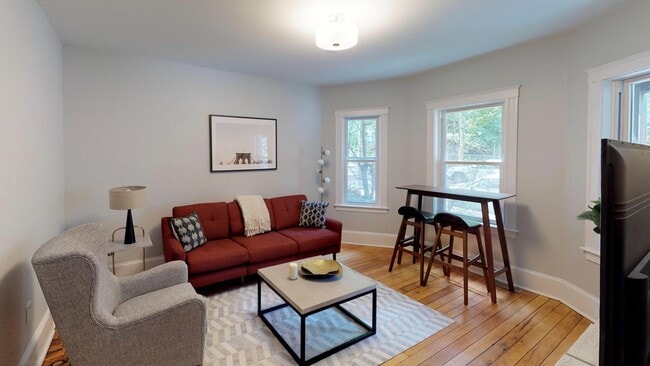 Photo - 110 Greenbrier St Apartment