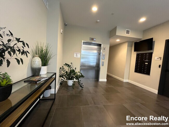 Foto del edificio - 24 Everett St