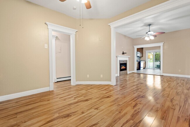 Foto del edificio - 302 Clerk St