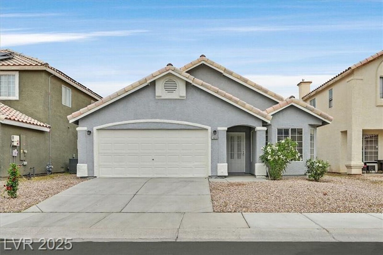 Building Photo - 5820 Royal Castle Ln