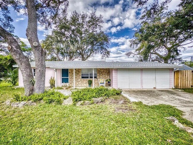 Building Photo - Charming 2-bedroom, 1-bath home