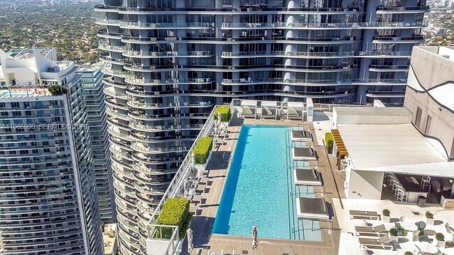 Foto del edificio - 1010 Brickell Ave
