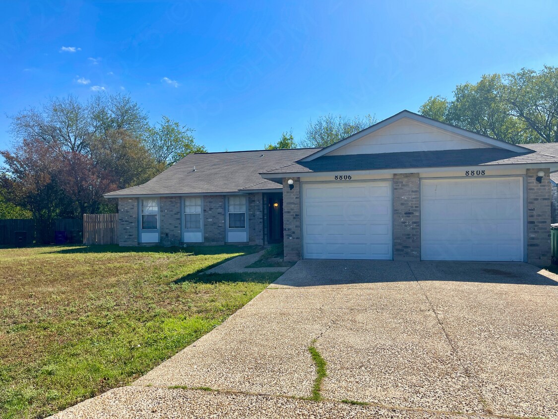 Photo - 8808 Meadow Range St (San Antonio, TX)