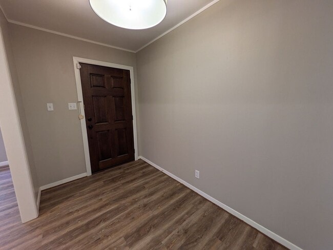 Building Photo - 960 Terrace Dr