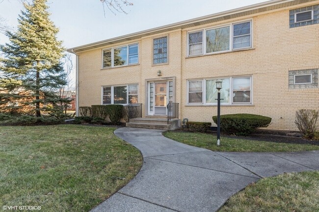 Foto del edificio - 7 S Home Ave