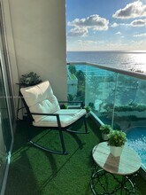 Building Photo - 4001 S Ocean Dr