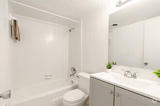 1BR, 1BA - 625SF - The Oasis by RAM Apartments