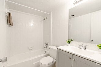 1BR, 1BA - 625SF - The Oasis by RAM Apartments