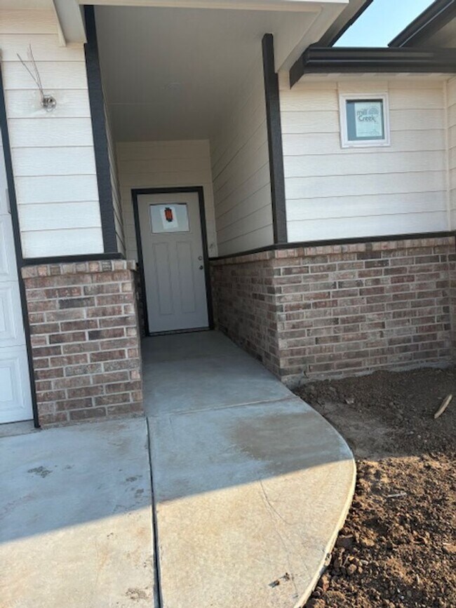 960 Long Path Ct, Goddard, KS 67052 House Rental in Goddard, KS