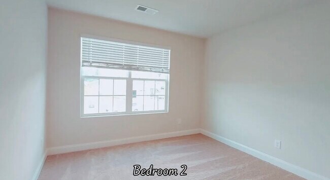 Foto del edificio - 654 Southwick Pl