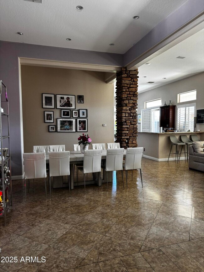Foto del edificio - 25914 N 49th Ln