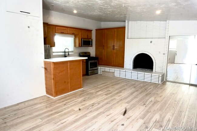 Building Photo - 1704 E Westinghouse St