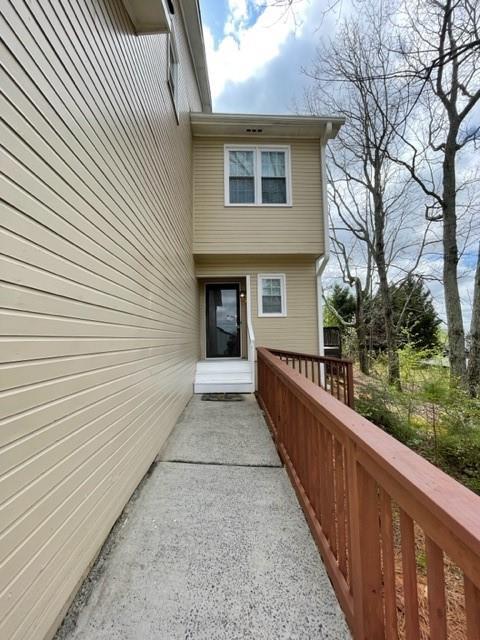 Building Photo - 1650 Paddlewheel Dr NE
