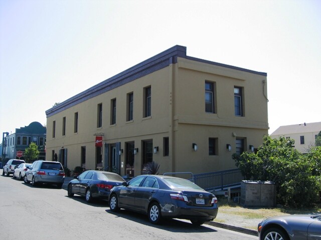 Primary Photo - 2690 Rockbrook Dr