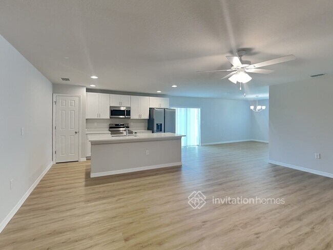 Foto del edificio - 1741 SW Cashmere Blvd