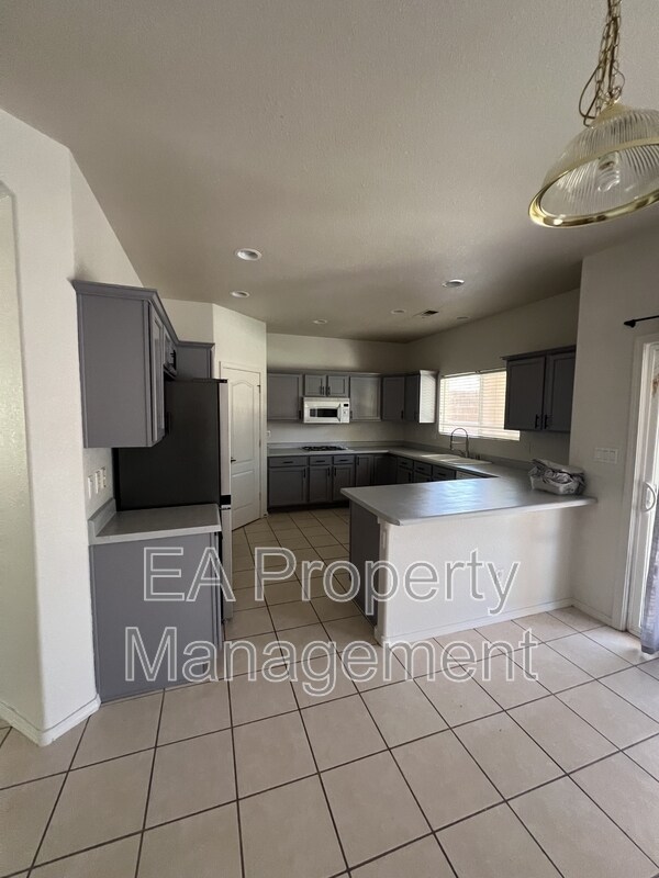Foto del edificio - 7124 Eagle Canyon Rd NE