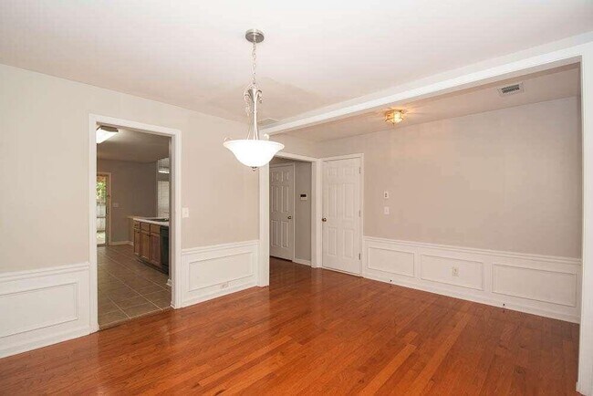 Foto del edificio - 4003 Maple Ridge Ln NW