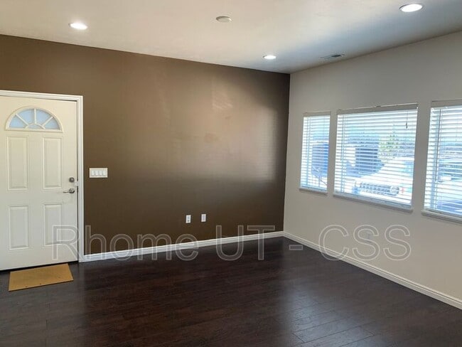 Building Photo - 13528 Venicia Way