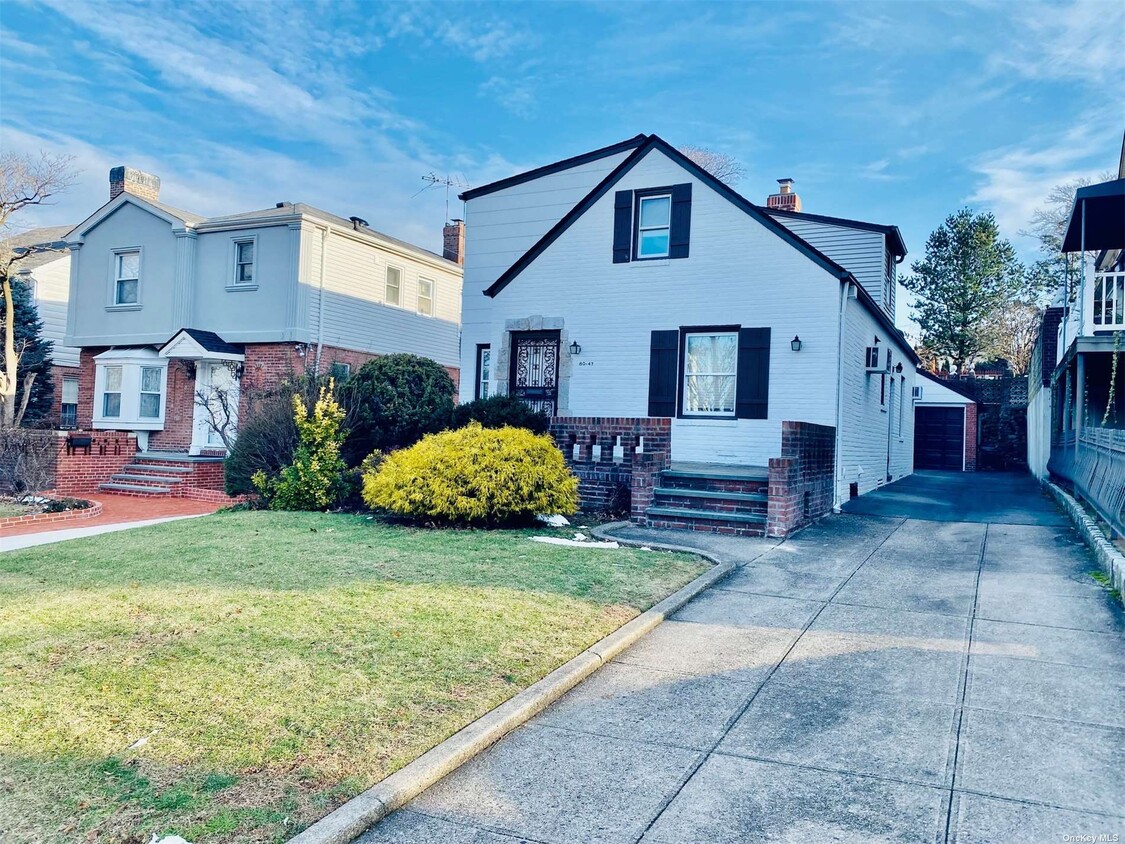 Primary Photo - 80-47 Chevy Chase St