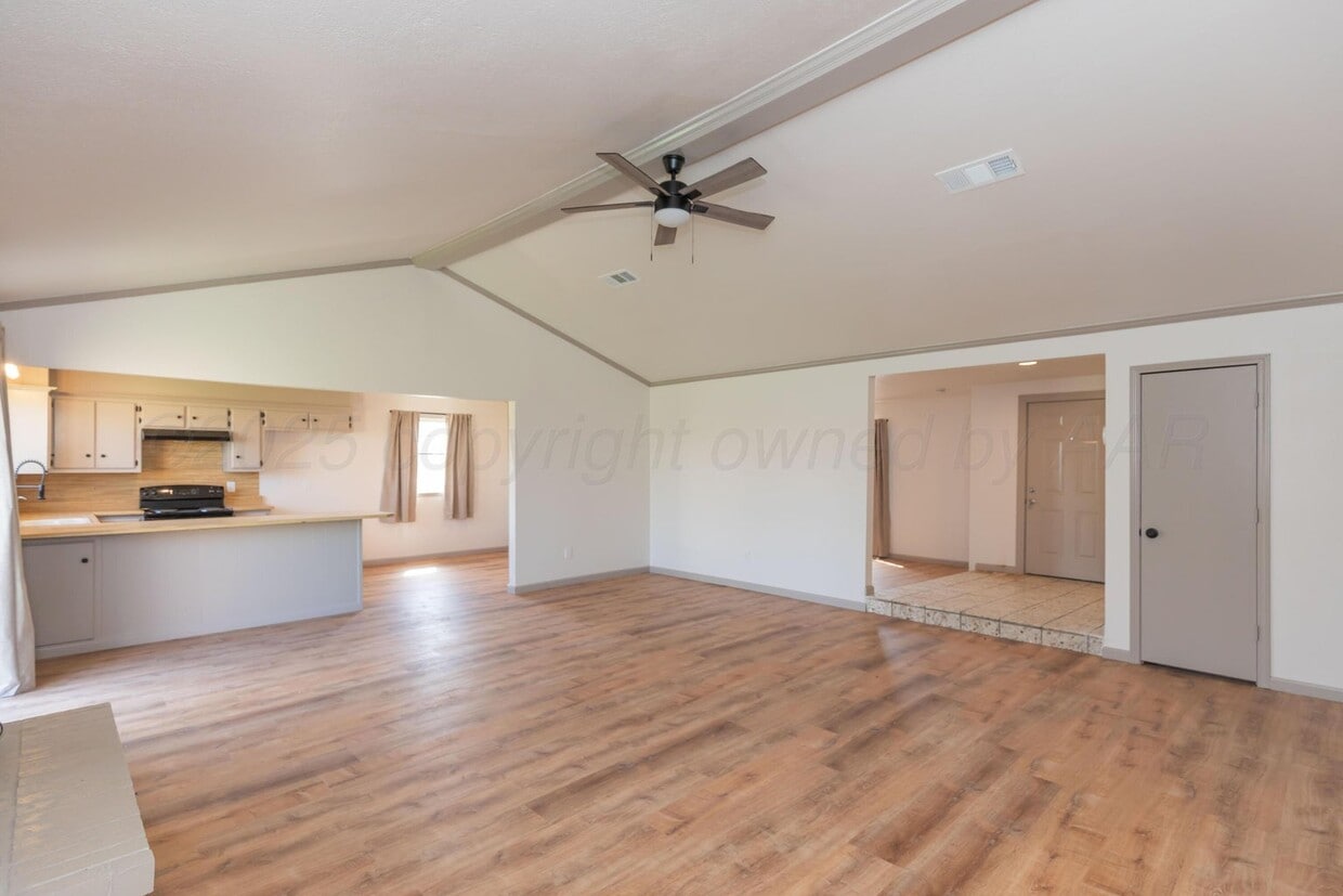 Building Photo - 3304 Mockingbird Ln