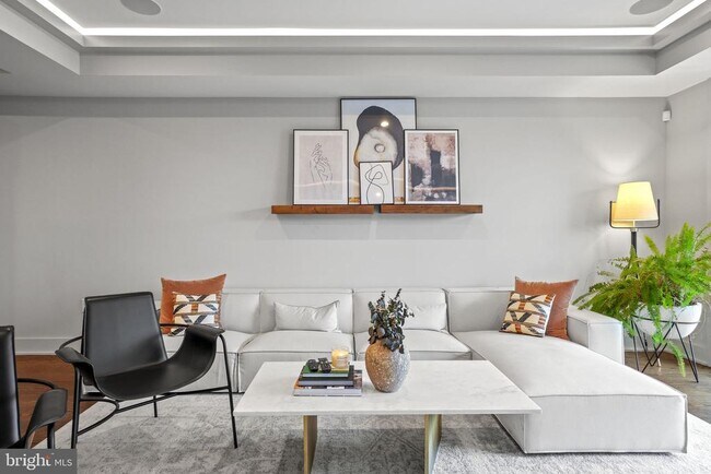 Building Photo - 1201 Kenyon St NW