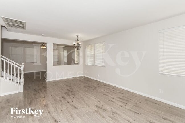 Building Photo - 9032 W Sendero Ave