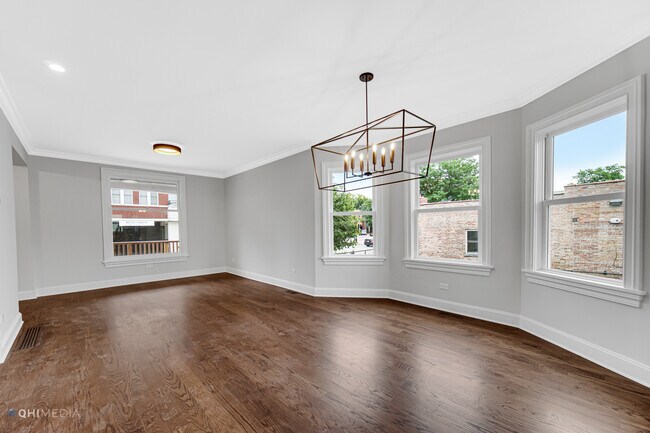 Building Photo - 337 Marengo Ave