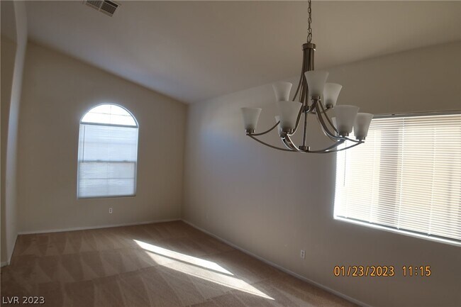 Foto del edificio - 2921 Mastercraft Ave