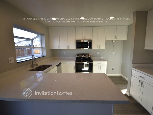 Building Photo - 807 Osprey Way