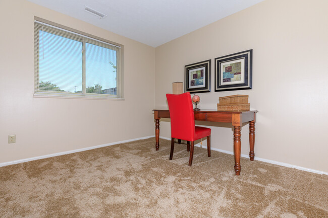 Foto del edificio - Best Priced Units in Richmond Heights!