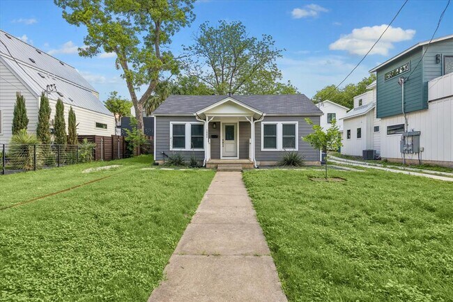 Foto del edificio - 1002 Ellingson Ln