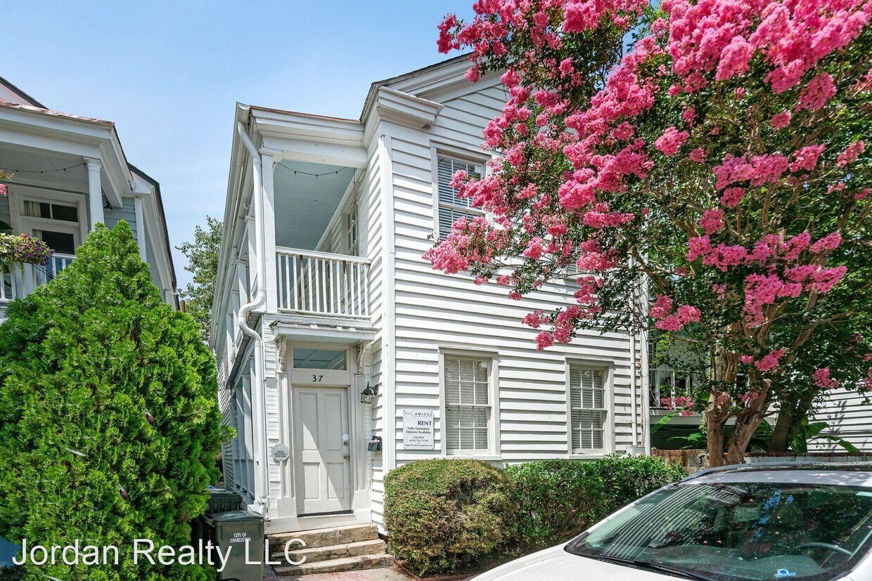 Primary Photo - 4 br, 3 bath House - 37 Percy Street