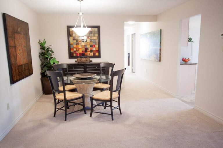 Building Photo - Windermere Place II