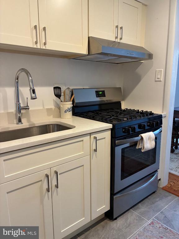 Foto del edificio - 10232 Rockville Pike