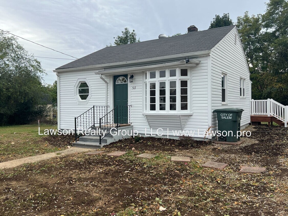 Primary Photo - Newly Renovated 2 Bedroom 1 Bath in Salem