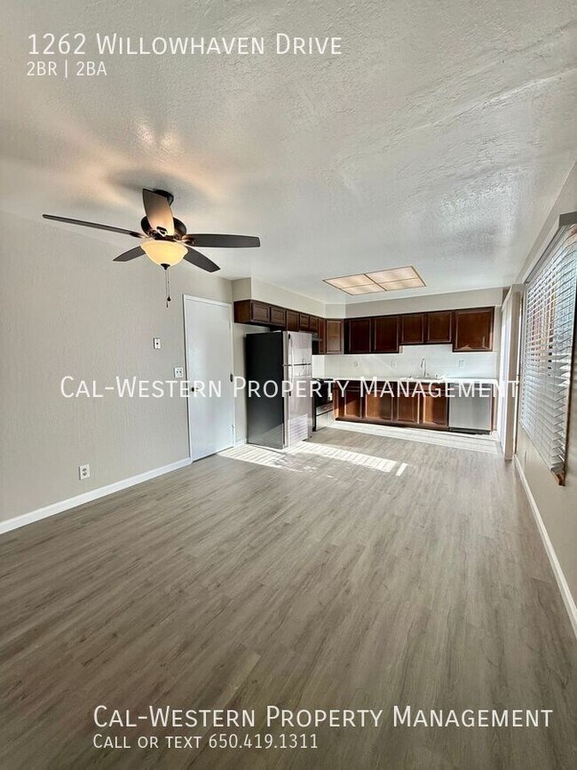 Foto del edificio - 1262 Willowhaven Dr