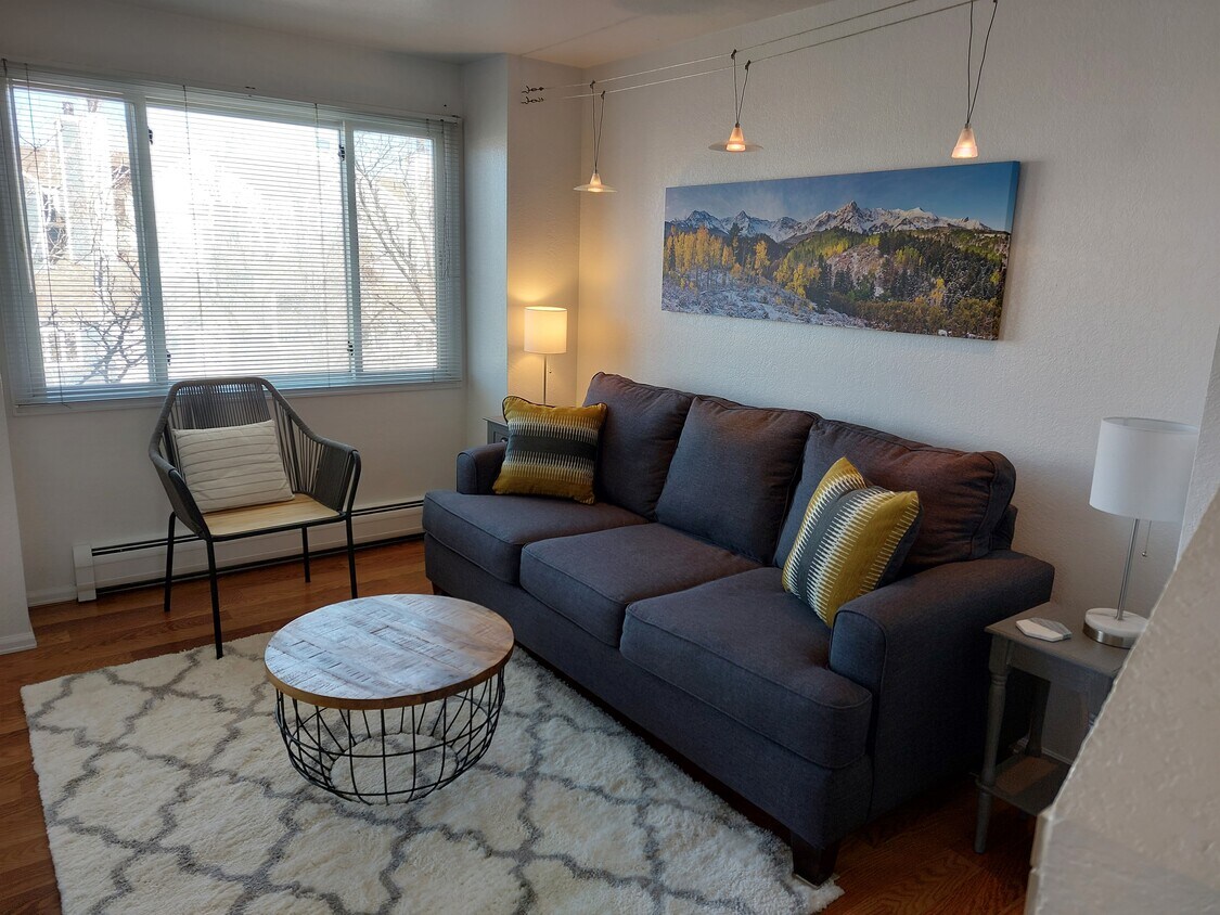 Foto principal - 2201 Pearl St