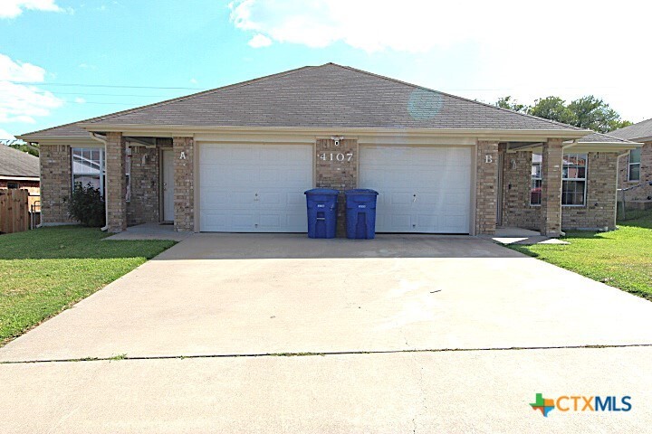 Primary Photo - 4107 Primrose Dr