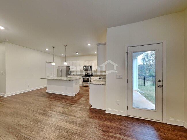 Foto del edificio - 109 Fairway Dr